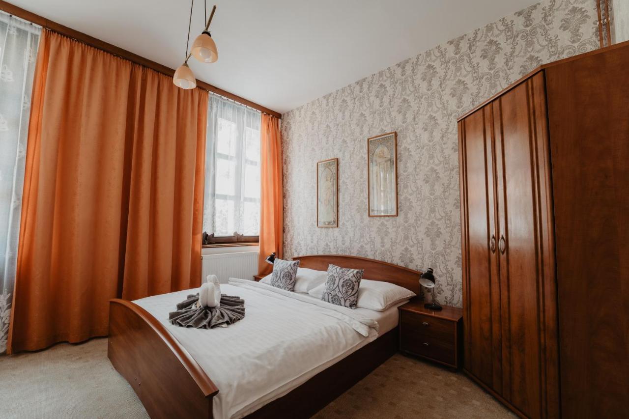 Hotel U Lipy Hrensko Bagian luar foto