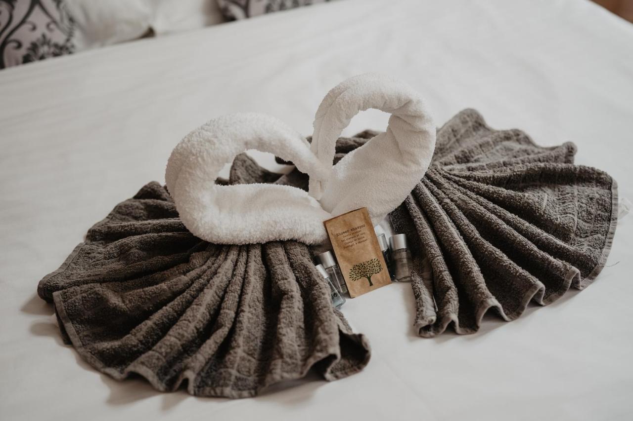 Hotel U Lipy Hrensko Bagian luar foto